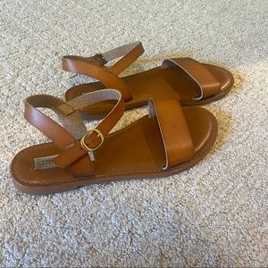 Steve Madden Sandals size 8.5